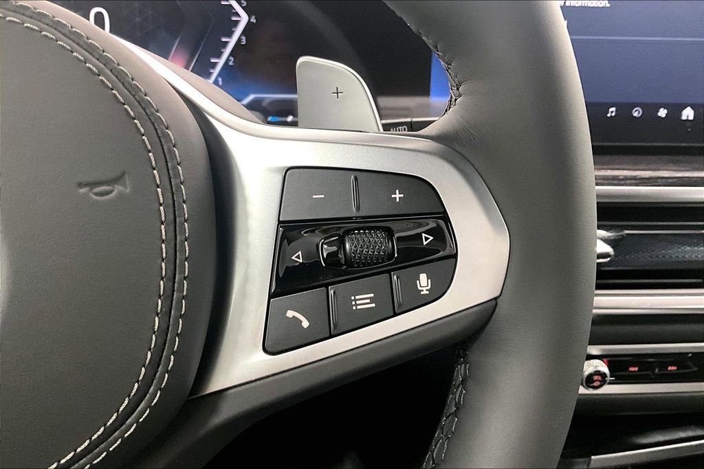 New 2026 BMW X5 xDrive40i w/ M Sport Package image 13
