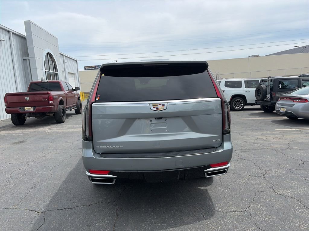 Used 2024 Cadillac Escalade ESV Premium Luxury w/ Performance Package image 6