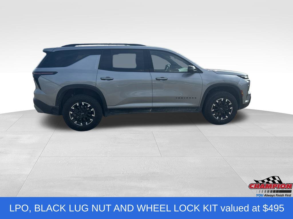 Used 2025 Chevrolet Traverse Z71 w/ Enhanced Driving Package AWD/4WD image 6