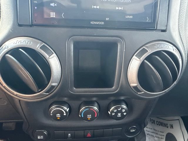 Used 2017 Jeep Wrangler Unlimited Sport AWD/4WD image 17