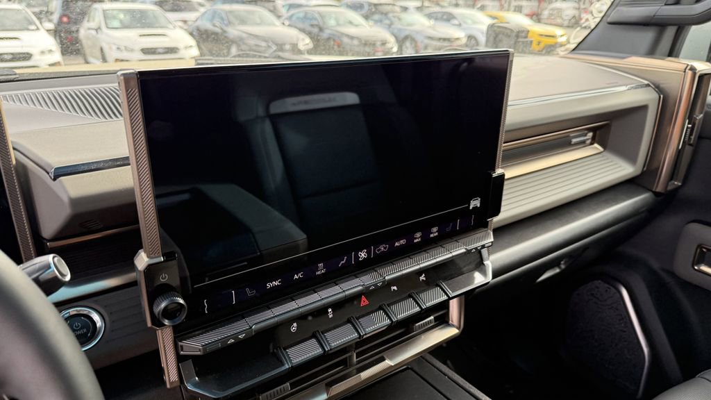 Used 2024 GMC Hummer EV 3X w/ LPO, Illumination Package image 4