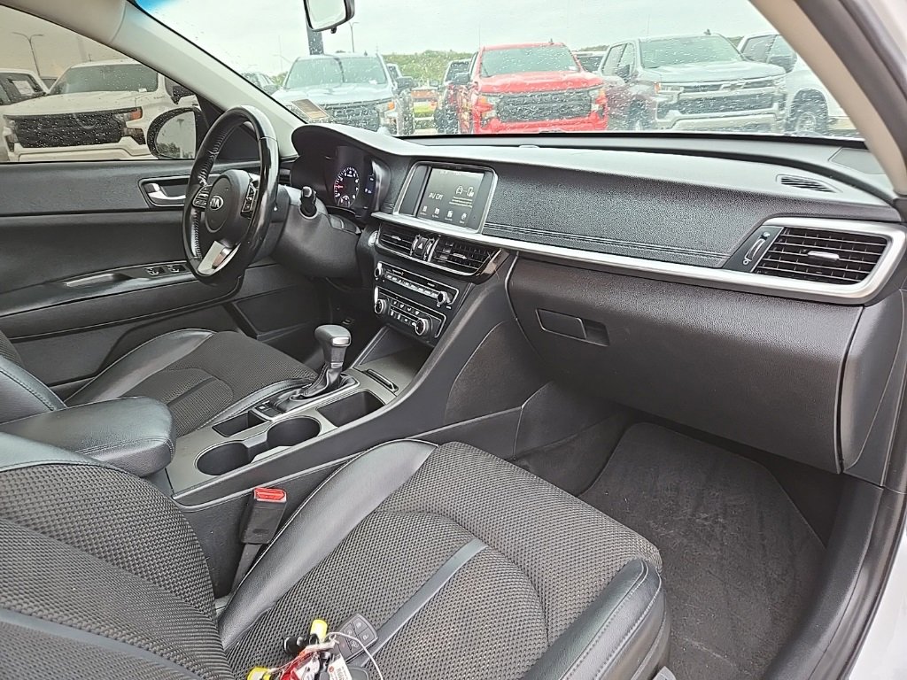 Used 2020 Kia Optima S image 17