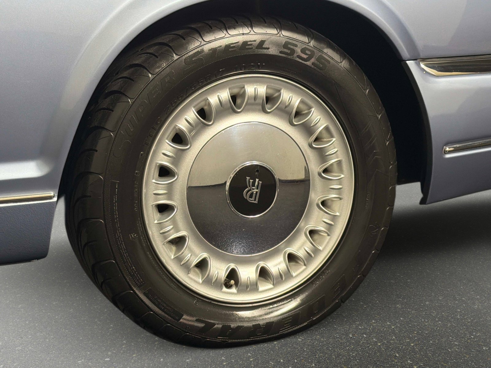 Used 2000 Rolls-Royce Corniche RWD image 14