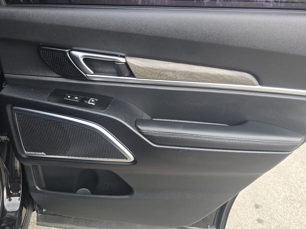 Used 2022 Kia Telluride SX w/ SX Prestige Package AWD/4WD image 25