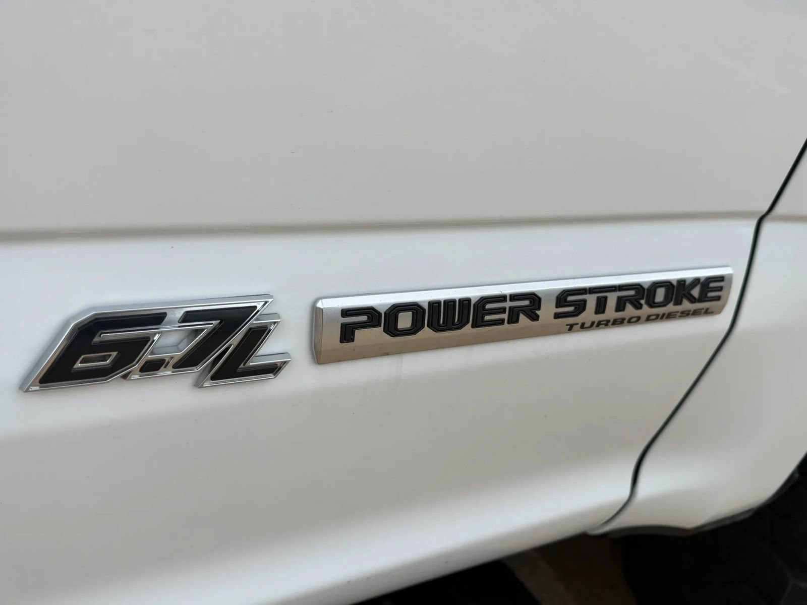 Used 2022 Ford F250 XL w/ Power Equipment Group AWD/4WD image 3