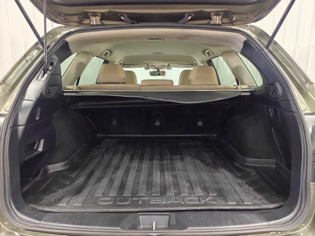 Used 2019 Subaru Outback 2.5i Premium AWD/4WD image 29