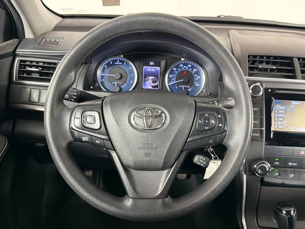 Used 2015 Toyota Camry LE FWD image 23