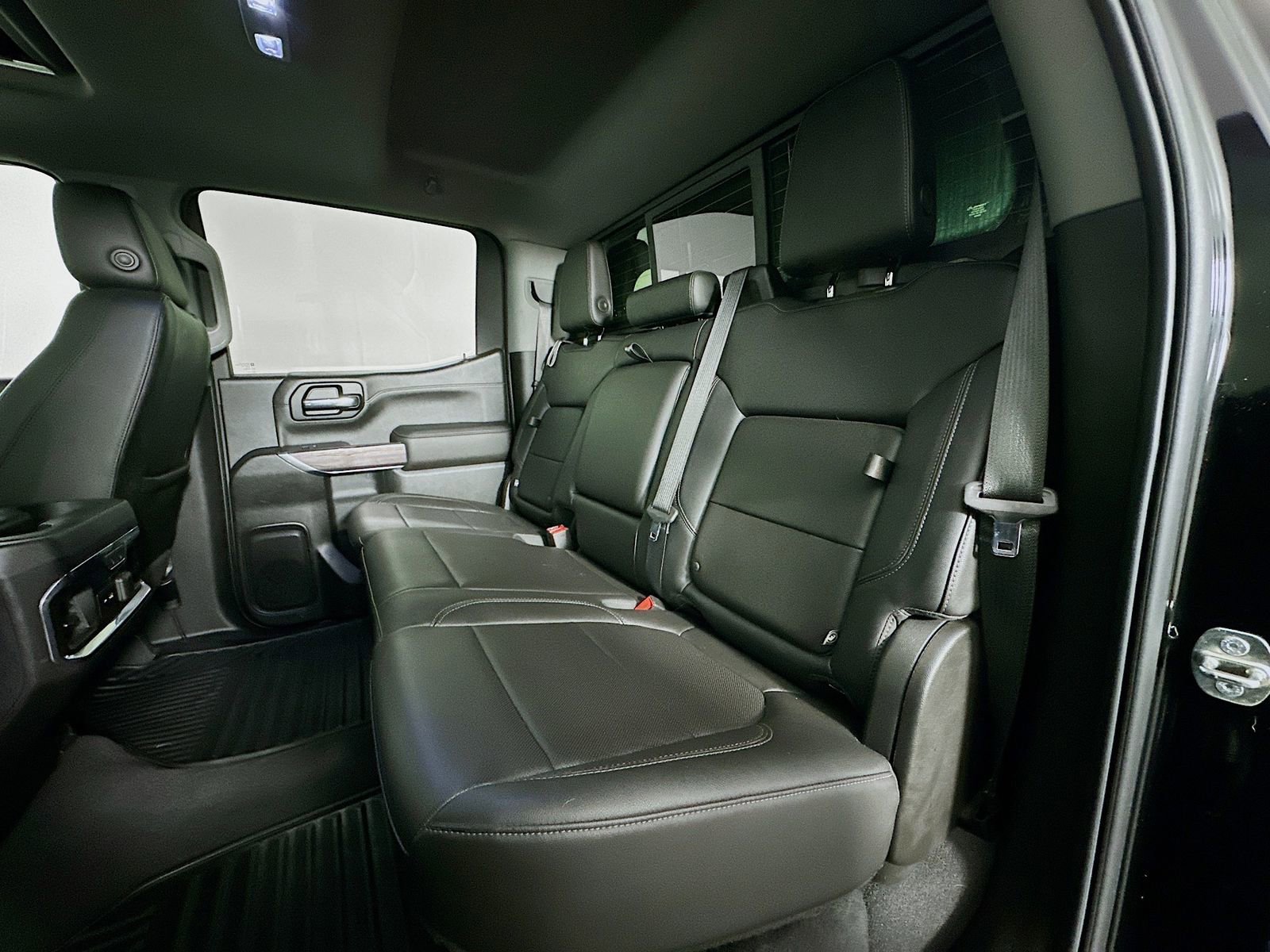 Used 2019 Chevrolet Silverado 1500 LTZ image 27