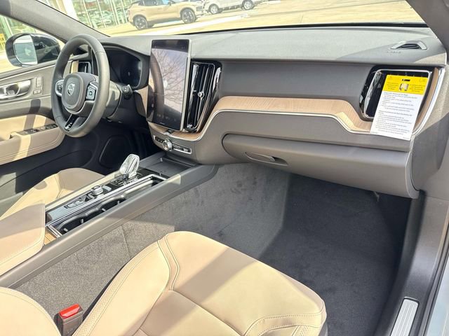New 2026 Volvo XC60 B5 Plus w/ Protection Package Premier image 15