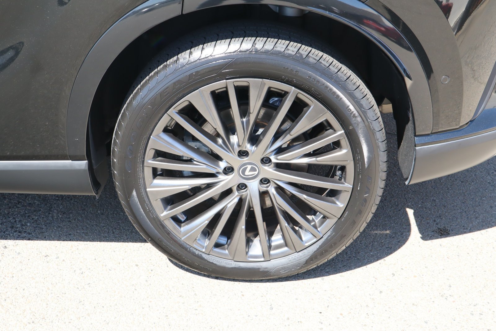 Used 2023 Lexus RX 350 FWD w/ Cold Area Package image 13