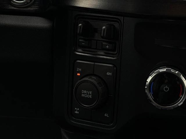 New 2026 Ford F250 4x4 Crew Cab Super Duty image 18