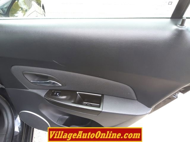Used 2012 Chevrolet Cruze LT image 33
