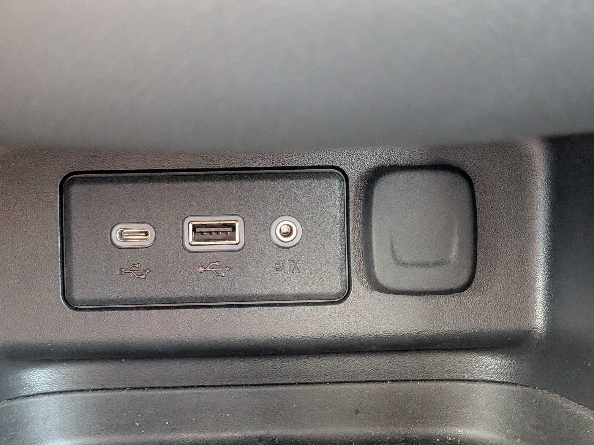 Used 2019 Chevrolet Equinox LT FWD image 27