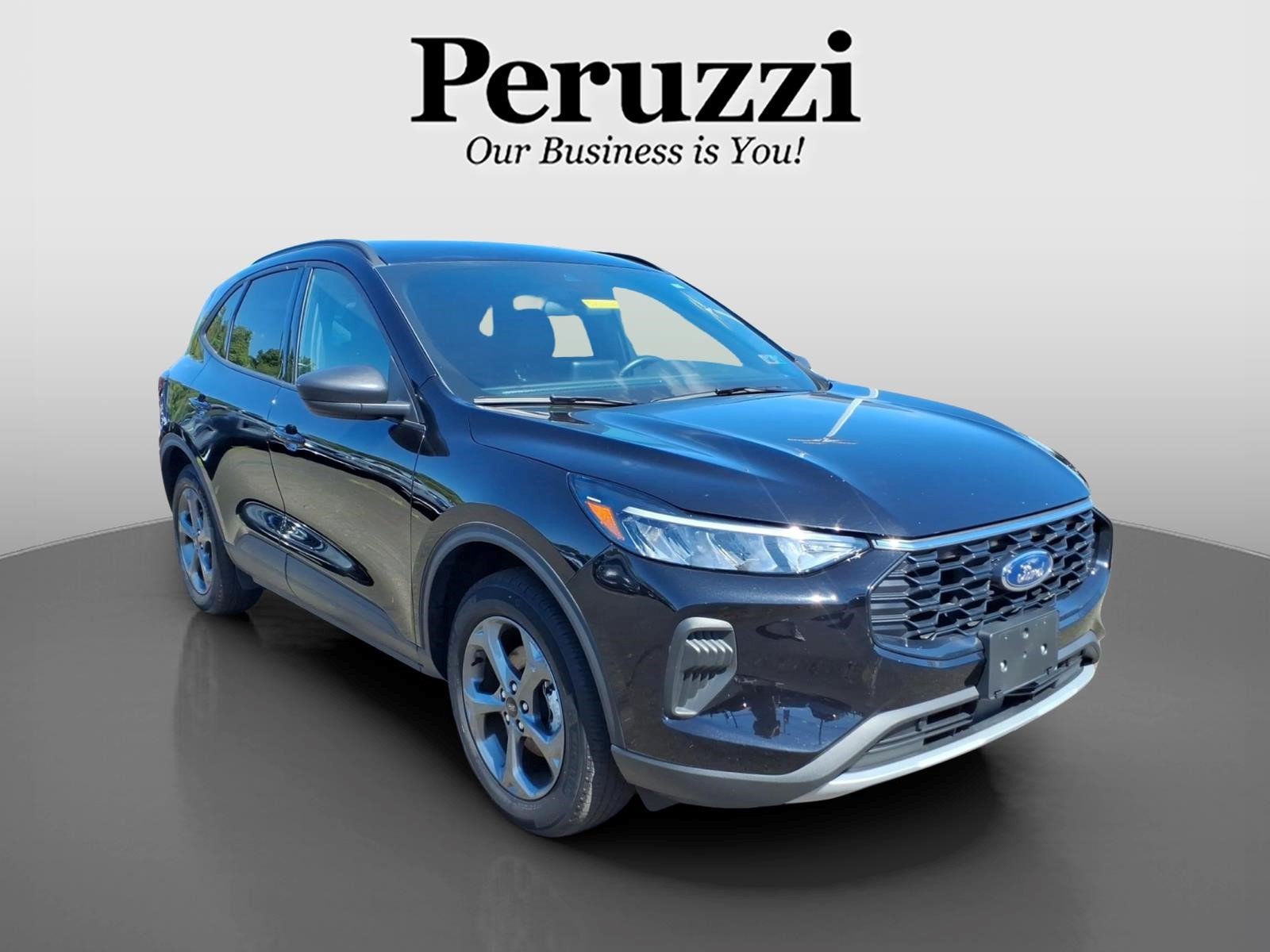 Used 2025 Ford Escape ST-Line AWD/4WD image 1