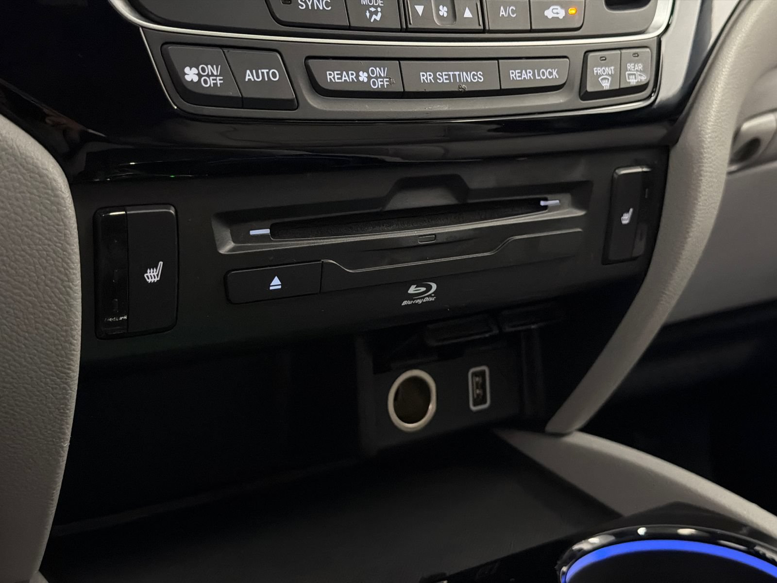 Used 2019 Honda Pilot Touring image 28