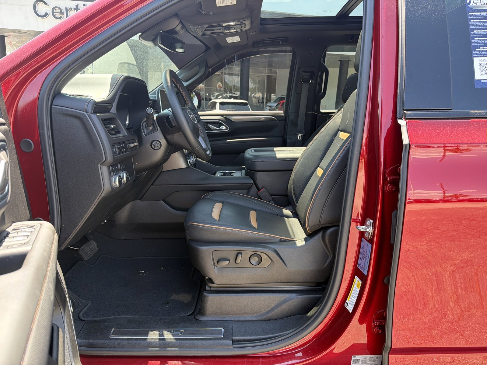 Used 2024 GMC Yukon AT4 w/ Technology Package image 14