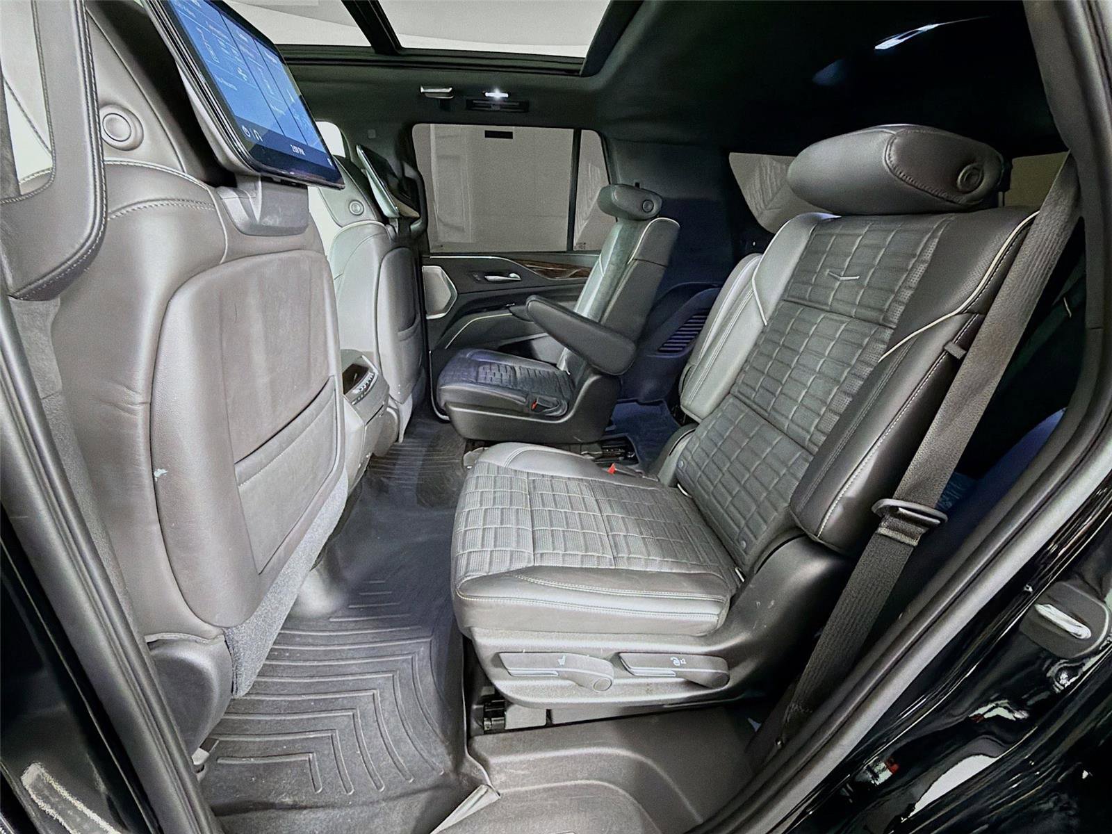 Used 2021 Cadillac Escalade Sport Platinum image 21