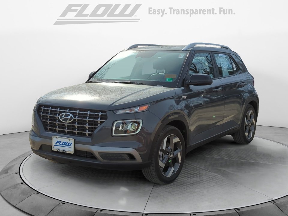 Certified 2025 Hyundai Venue Limited image 4
