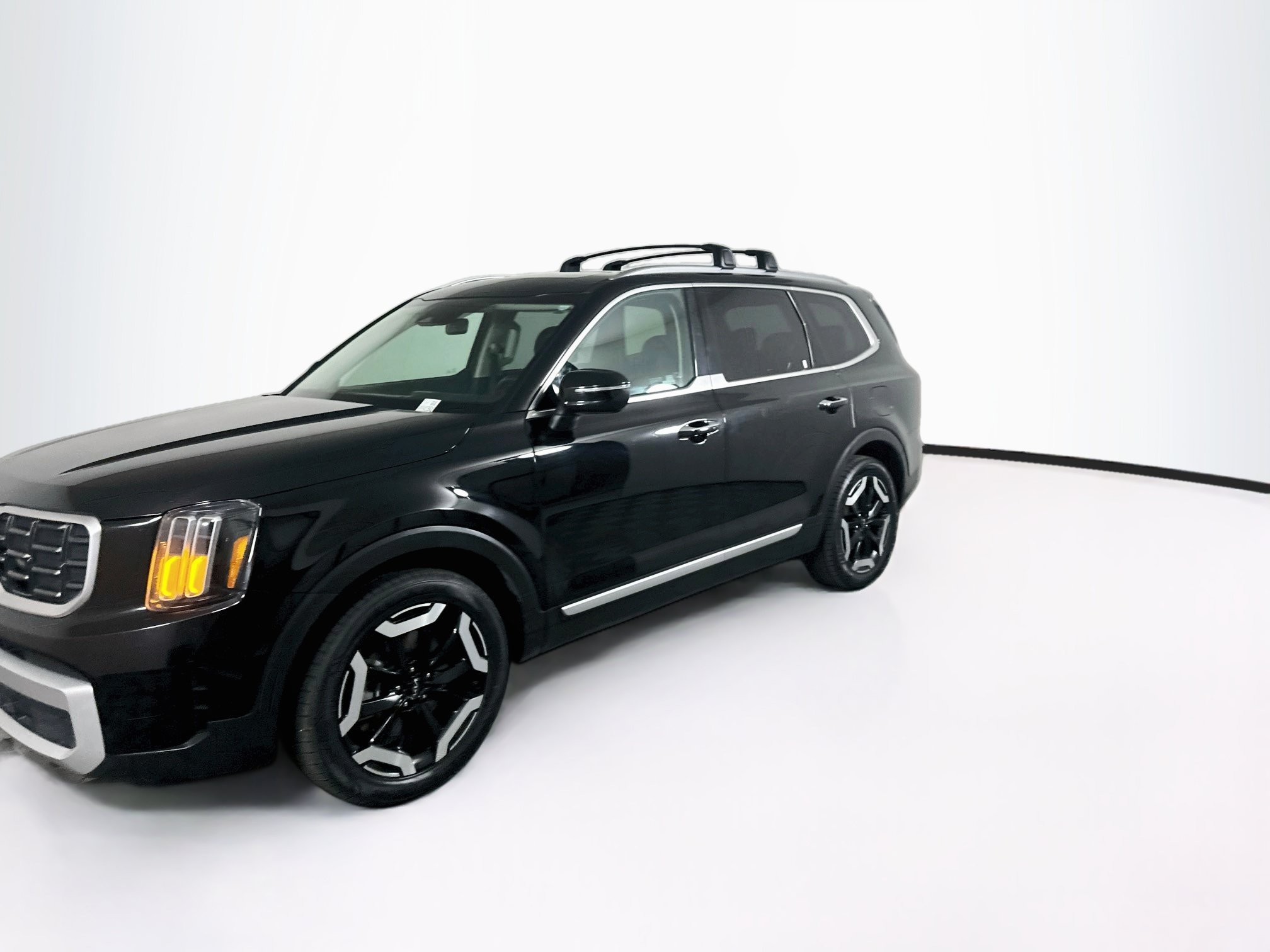 Used 2025 Kia Telluride S AWD/4WD image 3