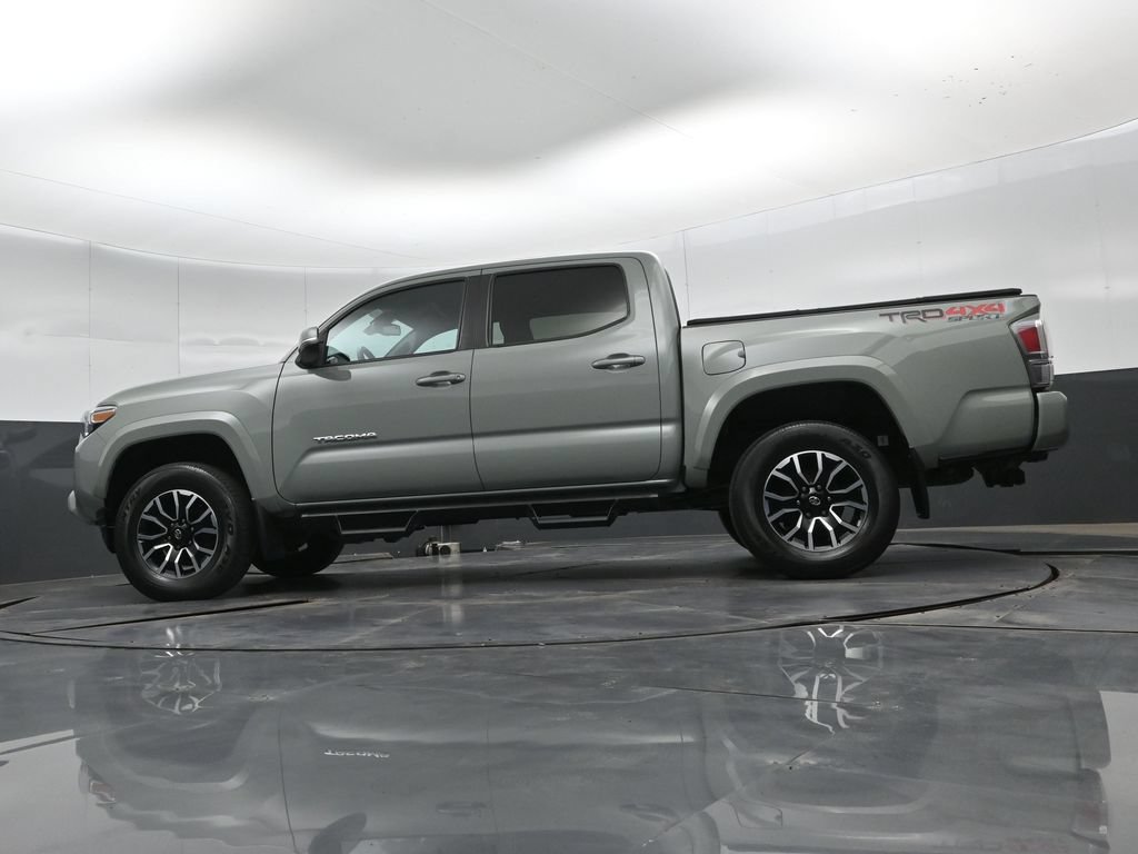 Used 2023 Toyota Tacoma TRD Sport AWD/4WD image 39