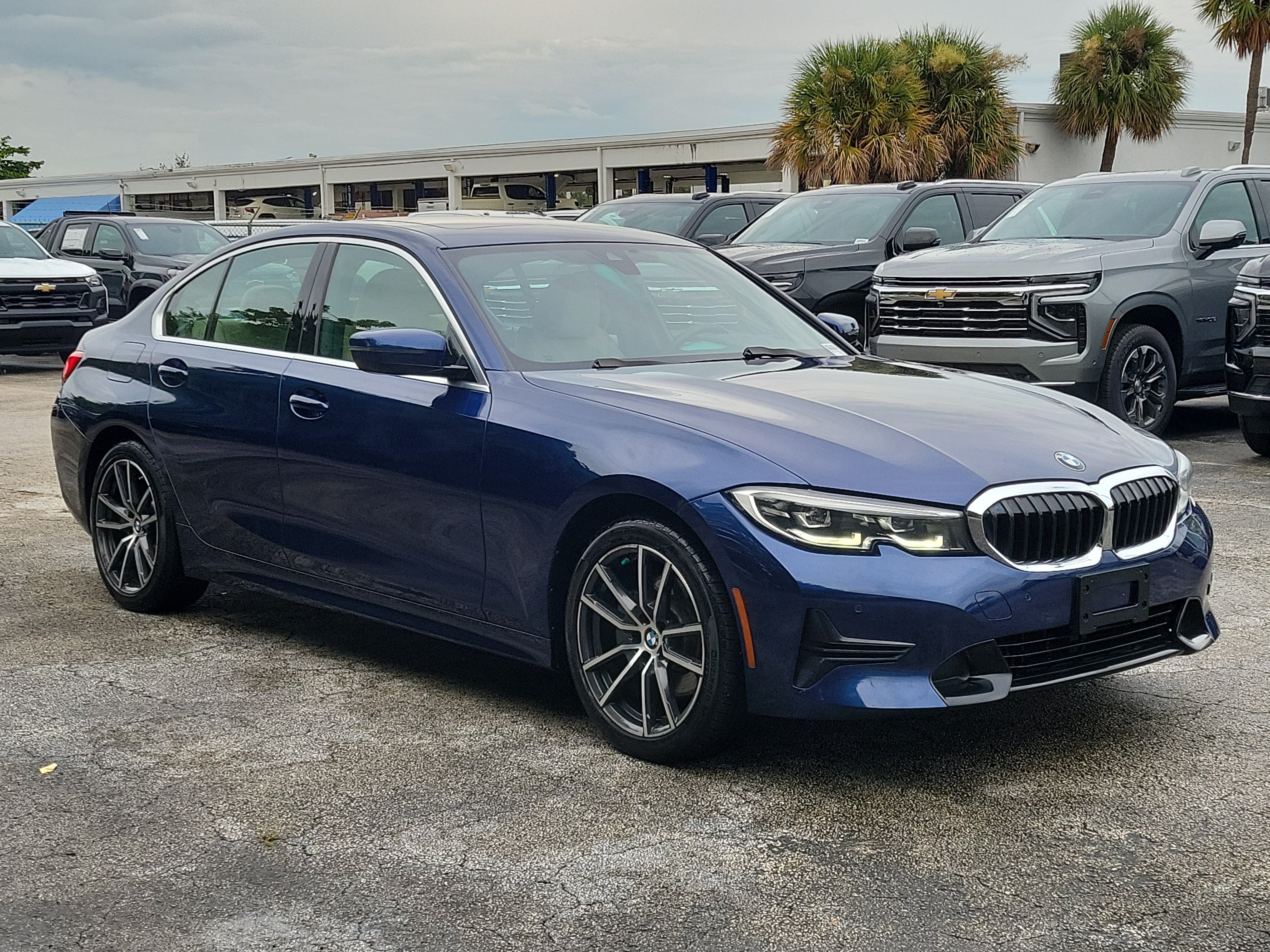 Used 2020 BMW 330i Sedan w/ Convenience Package RWD image 1