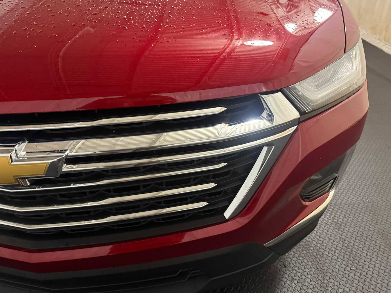 Used 2023 Chevrolet Traverse LT image 5