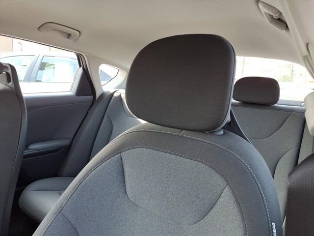 Used 2025 Kia K4 LXS image 13