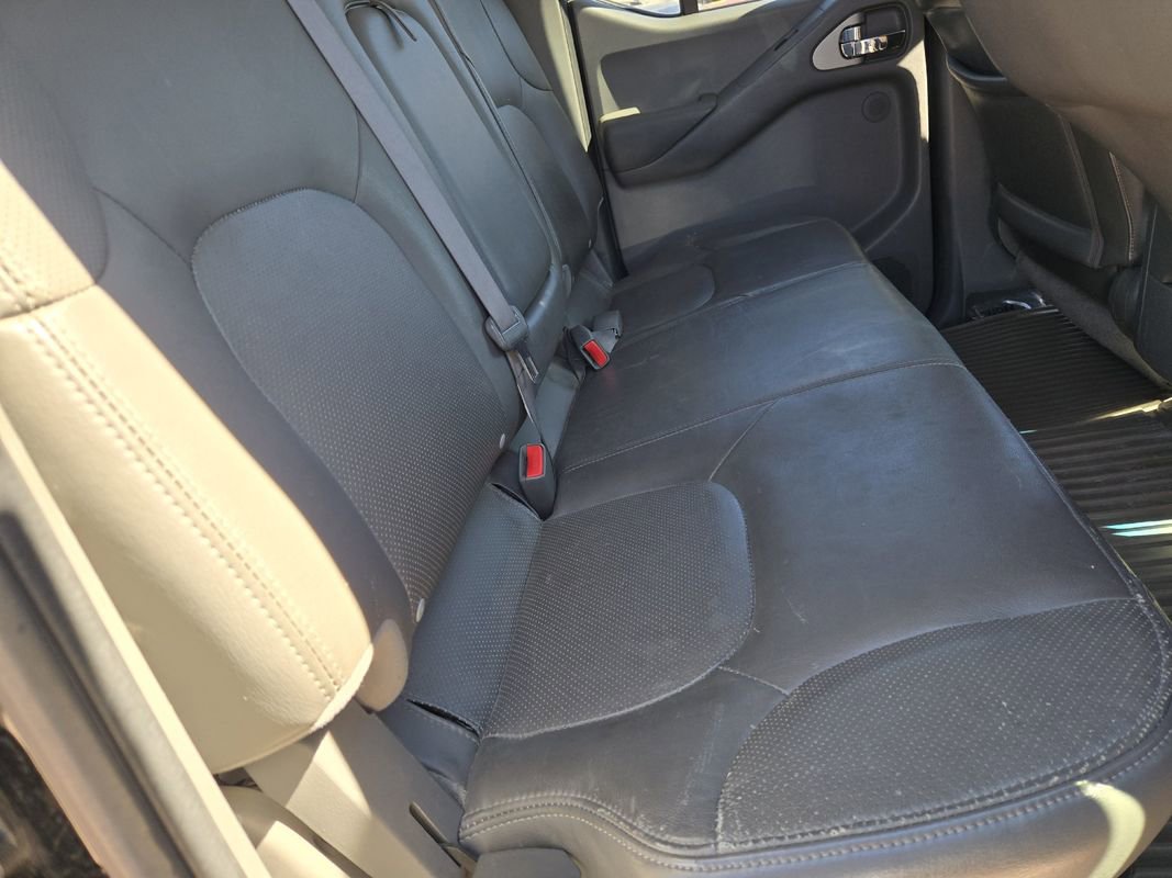 Used 2008 Nissan Frontier LE w/ Leather Pkg AWD/4WD image 22
