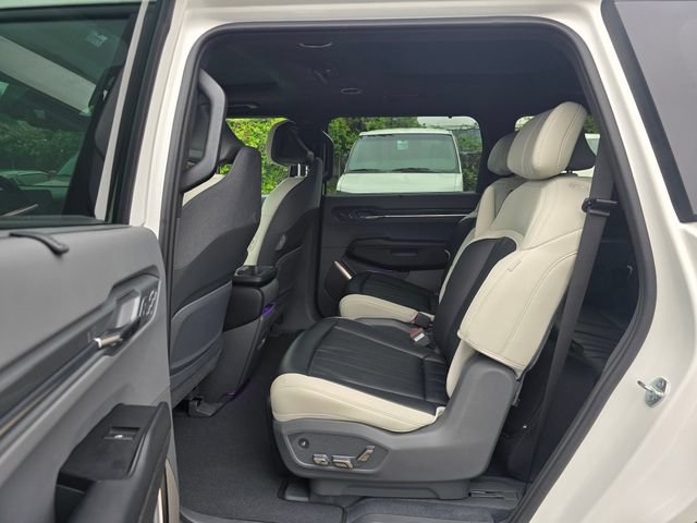 Certified 2024 Kia EV9 GT-Line AWD/4WD image 19