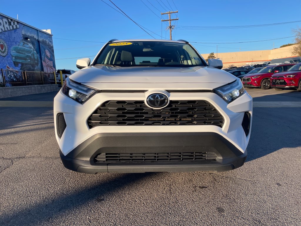 Used 2025 Toyota RAV4 XLE AWD/4WD image 8