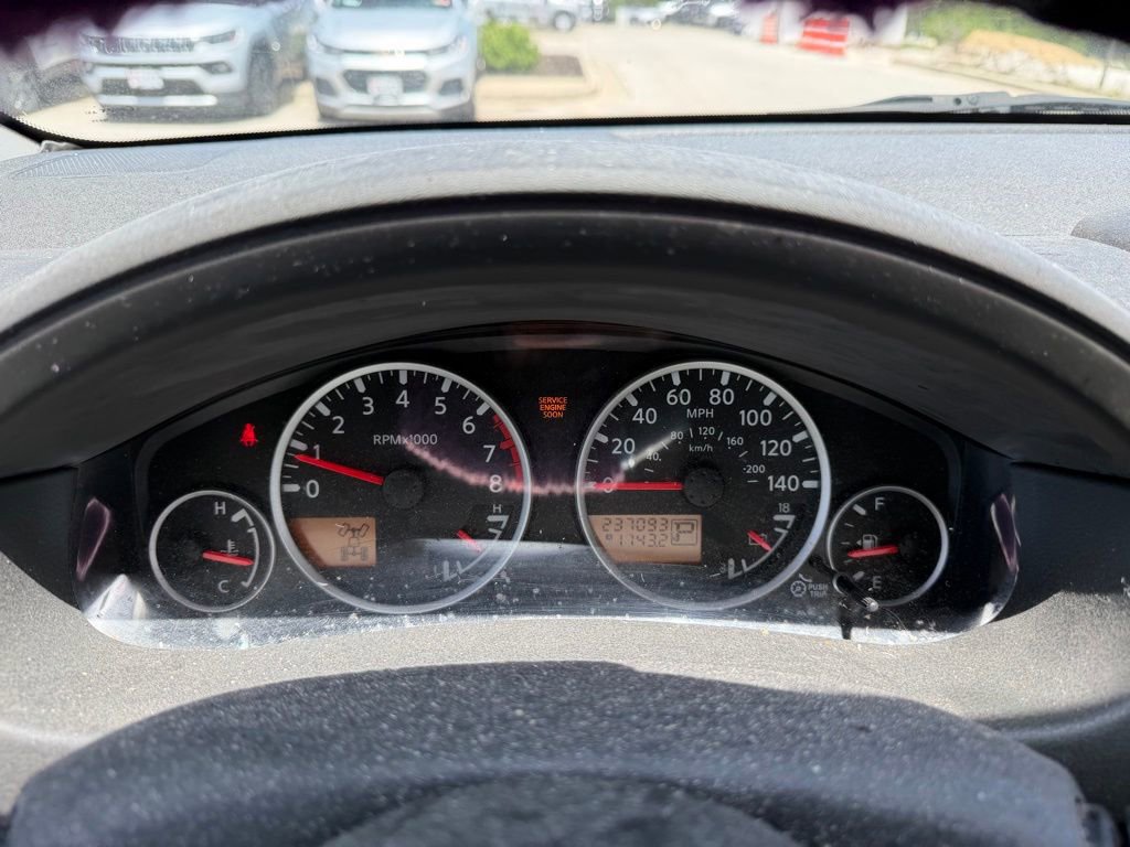 Used 2010 Nissan Pathfinder SE w/ SE Premium Journey Pkg AWD/4WD image 12