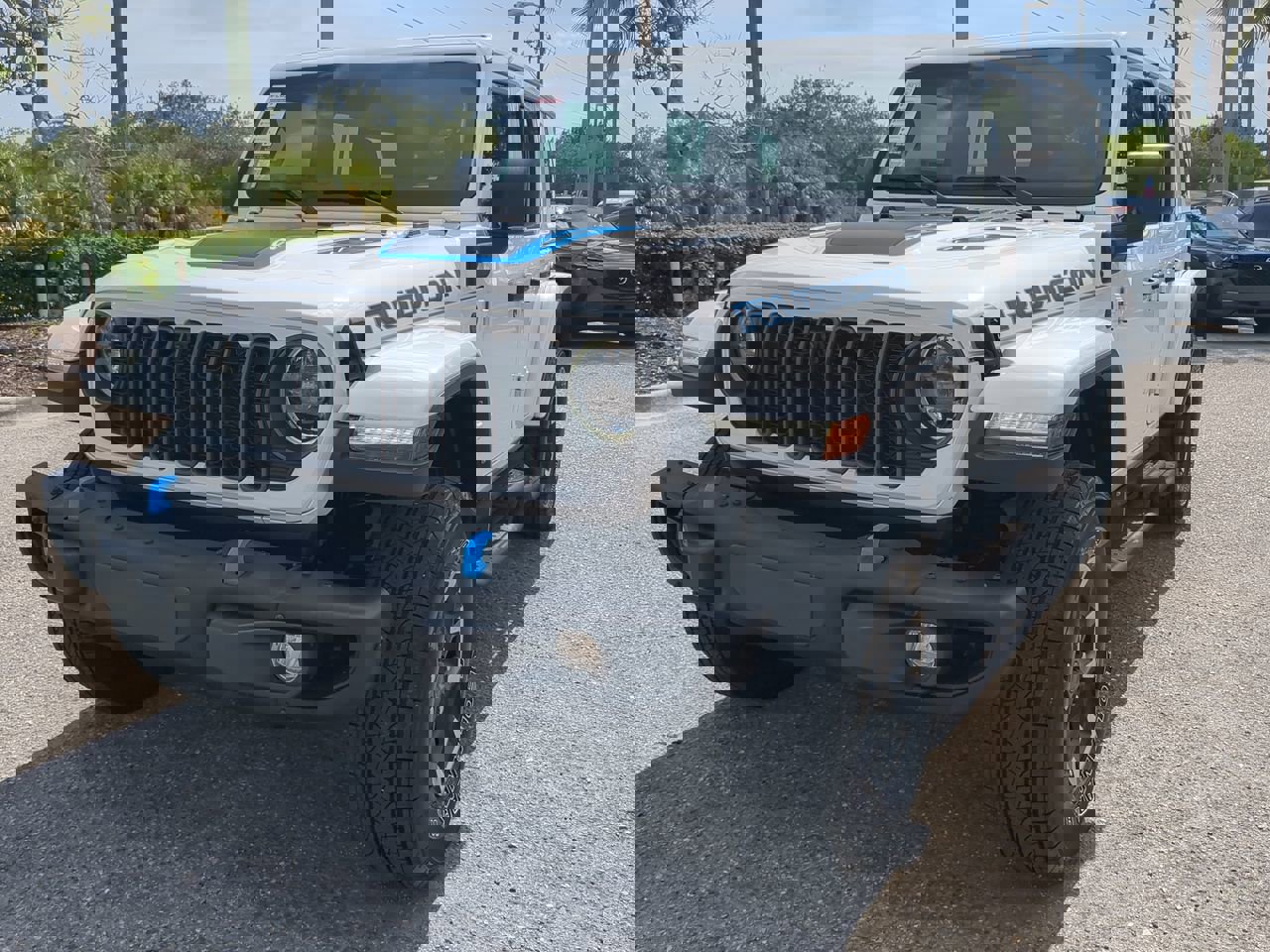 Used 2024 Jeep Wrangler Unlimited Rubicon 4xe image 9