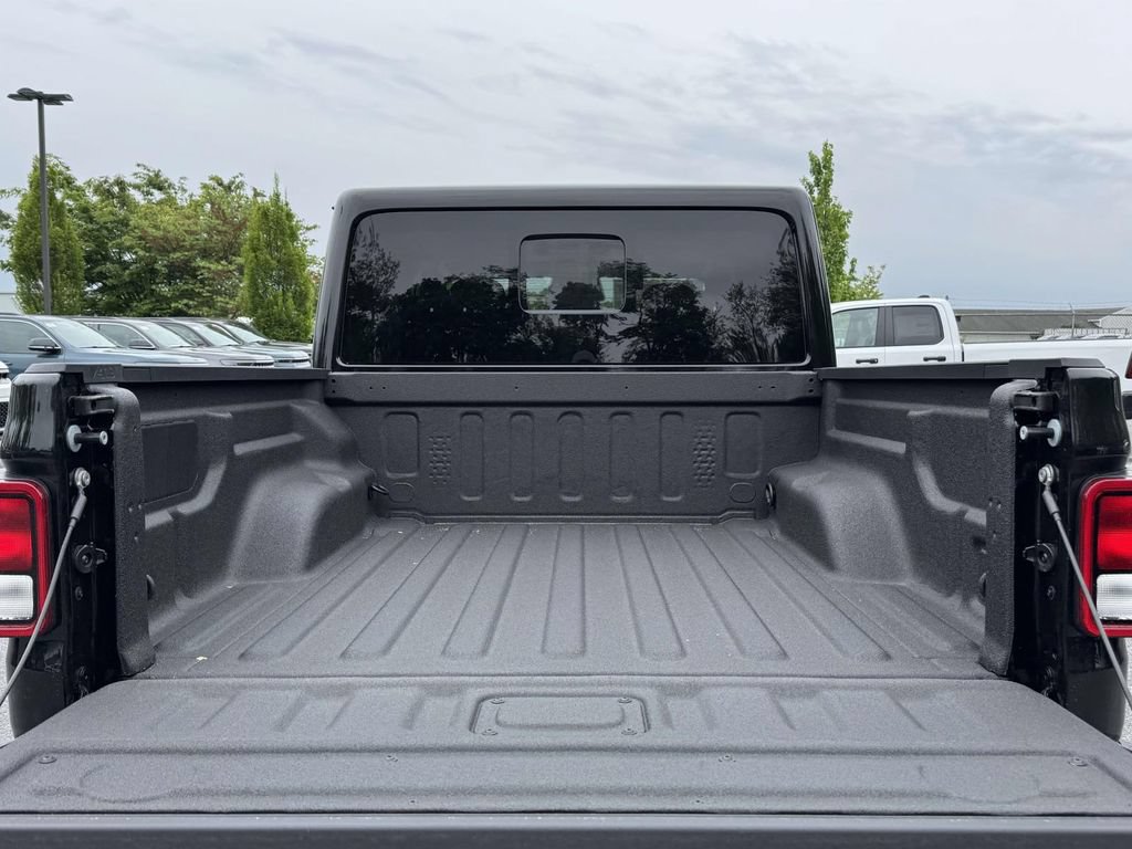 New 2026 Jeep Gladiator Sport AWD/4WD image 30