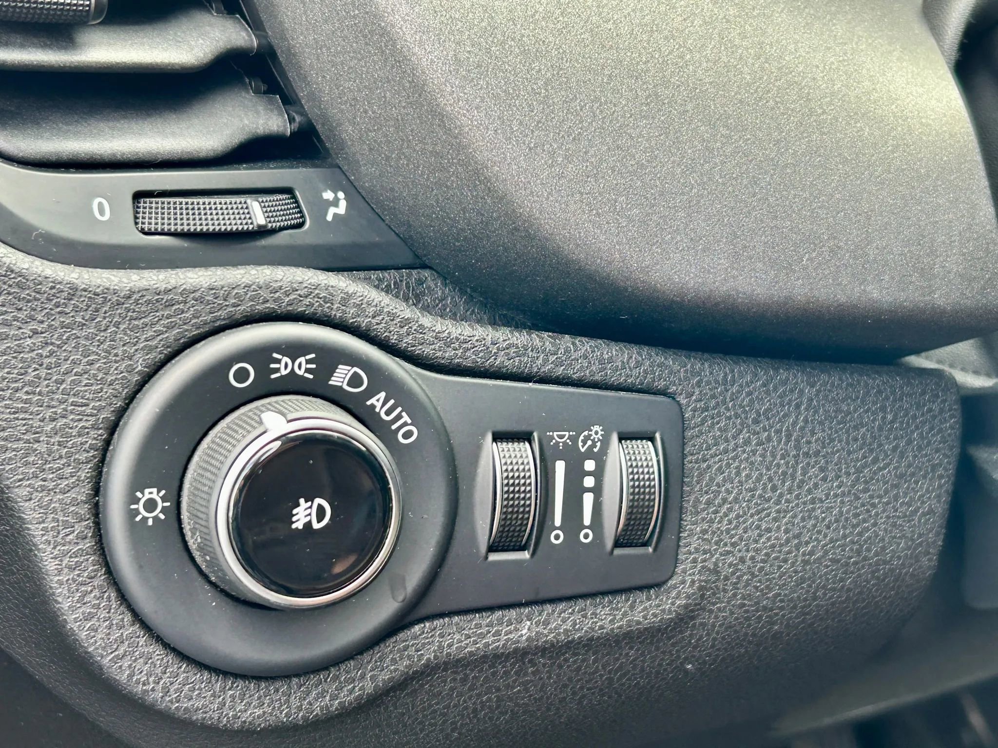 Used 2016 FIAT 500X Trekking Plus image 24