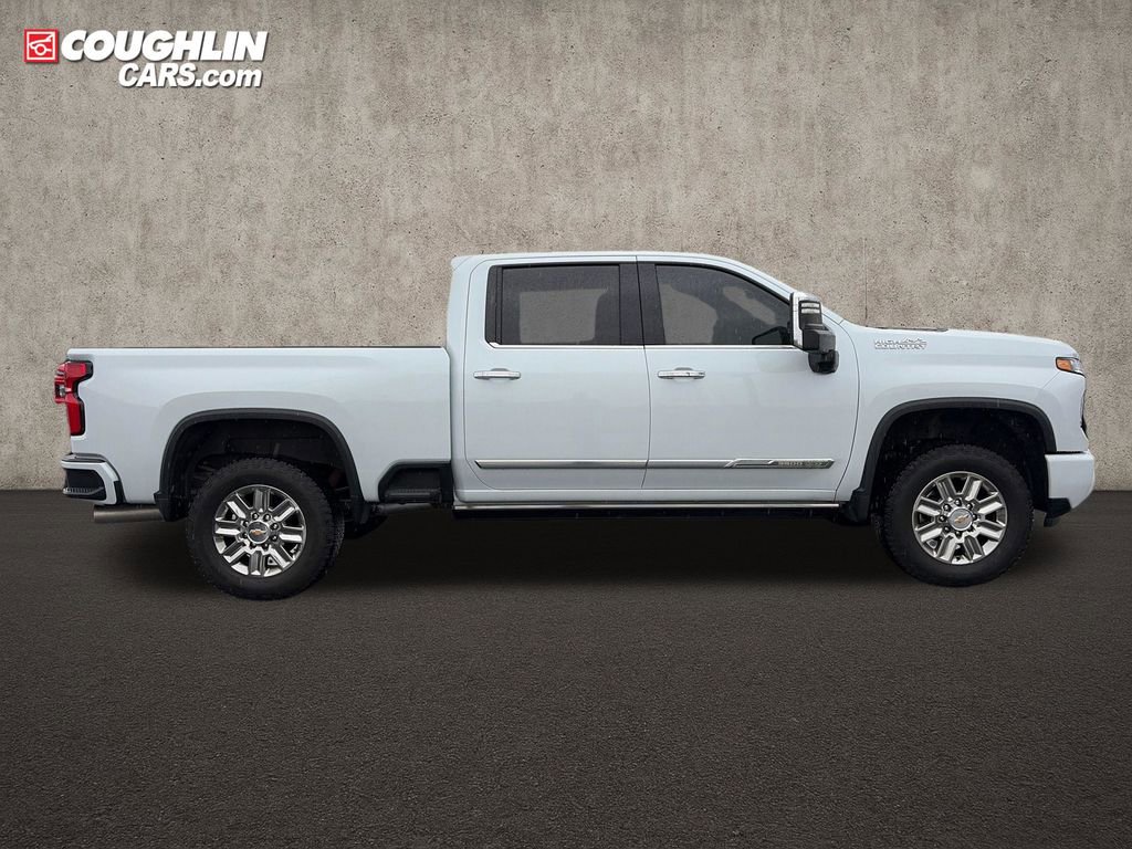 Used 2026 Chevrolet Silverado 3500 High Country w/ High Country Premium Package AWD/4WD image 7
