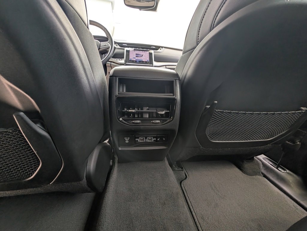 Used 2022 Jeep Grand Cherokee Limited image 36