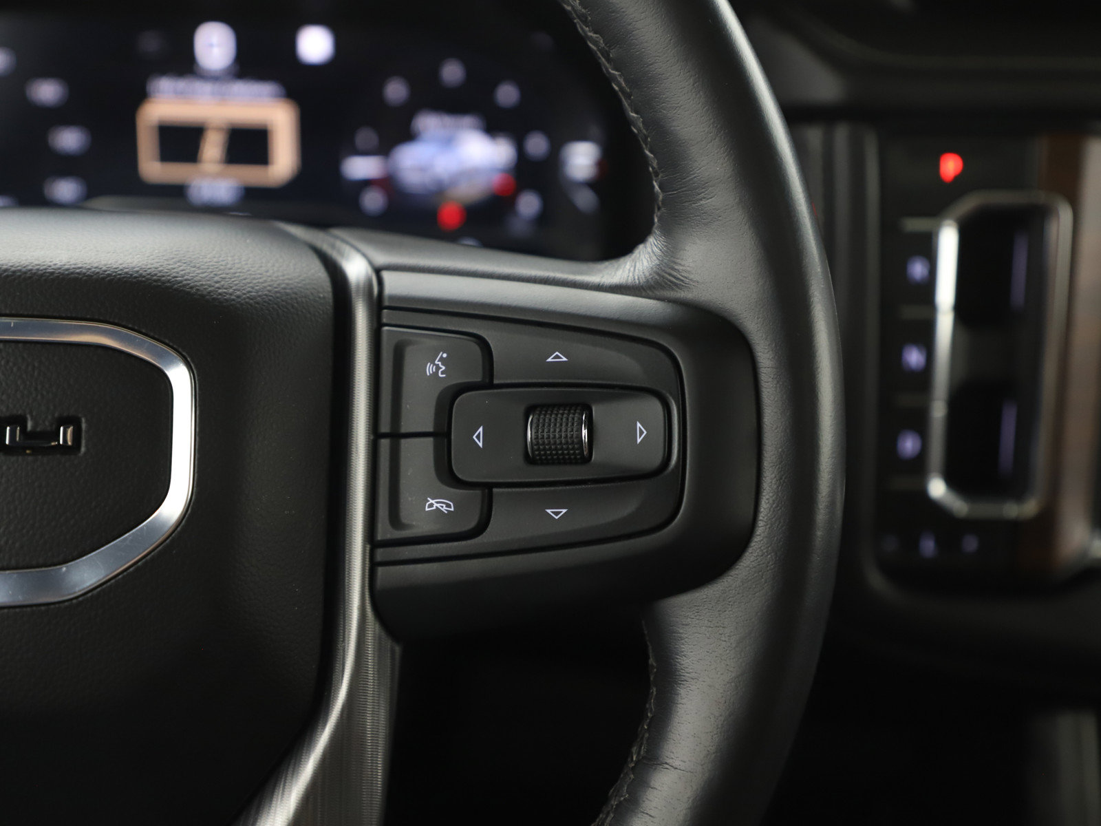 Used 2023 GMC Yukon XL Denali Ultimate AWD/4WD image 33