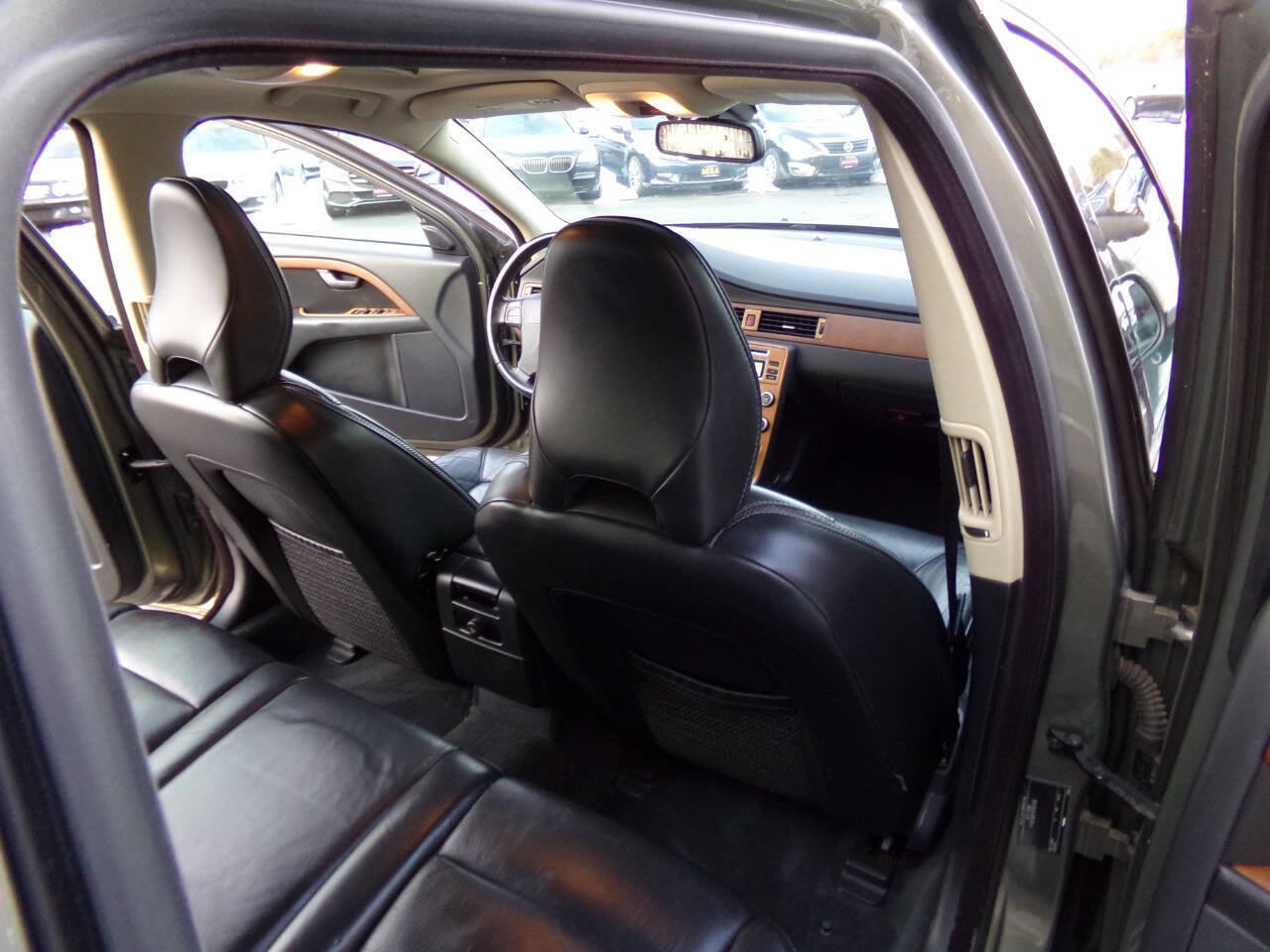 Used 2009 Volvo XC70 3.2 AWD/4WD image 18
