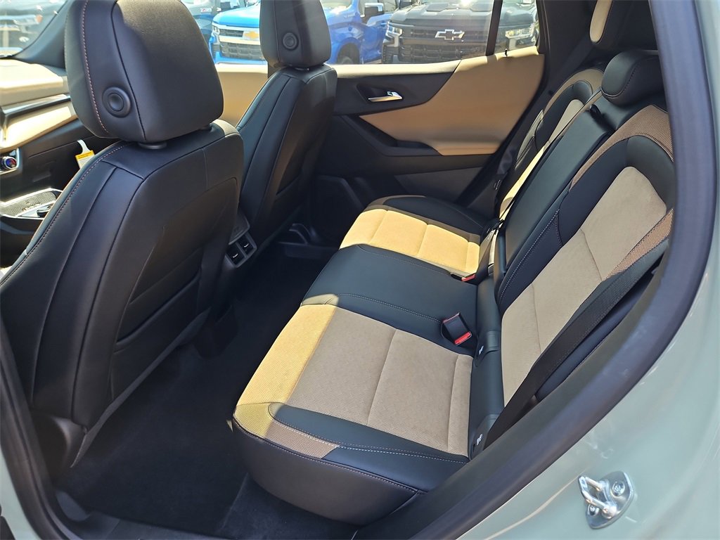 New 2026 Chevrolet Equinox ACTIV w/ Safety and Technology Package image 21