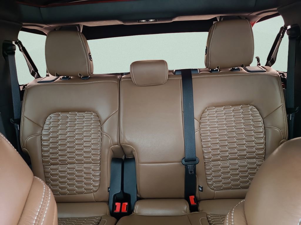 Used 2022 Ford Bronco Outer Banks image 16