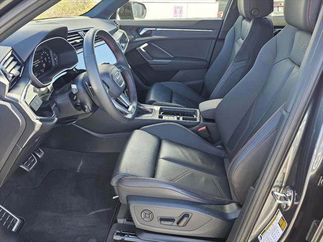 Certified 2025 Audi Q3 2.0T Premium Plus w/ Premium Plus Package AWD/4WD image 2