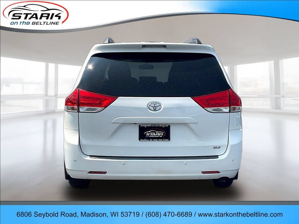 Used 2014 Toyota Sienna XLE FWD image 5
