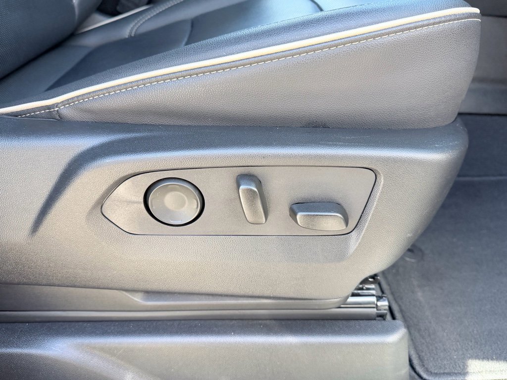 Used 2024 GMC Yukon SLT image 22