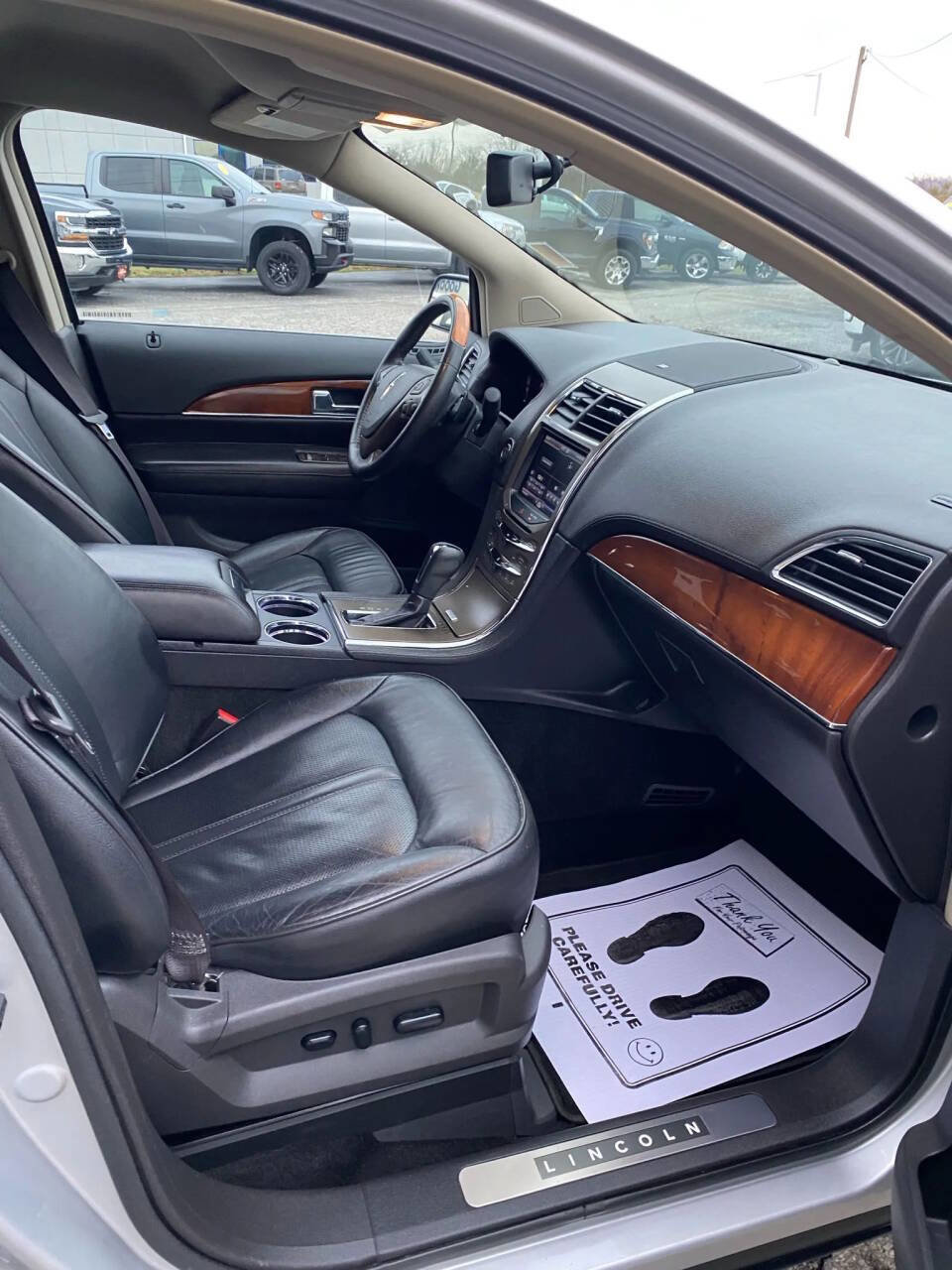 Used 2013 Lincoln MKX FWD image 29