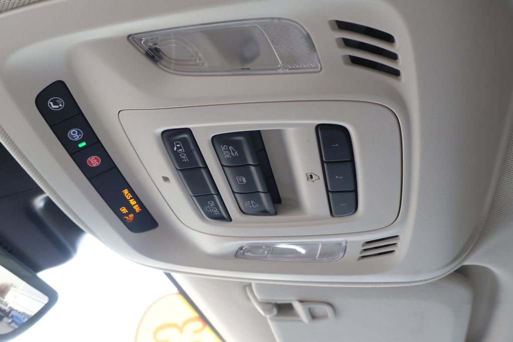 Used 2023 Buick Envision Avenir image 30