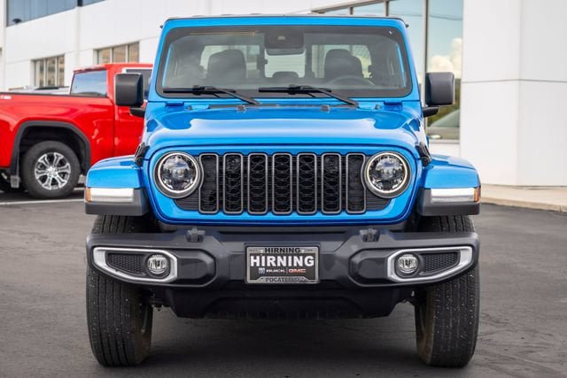 Used 2024 Jeep Gladiator Sport w/ Dual Top Group AWD/4WD image 2
