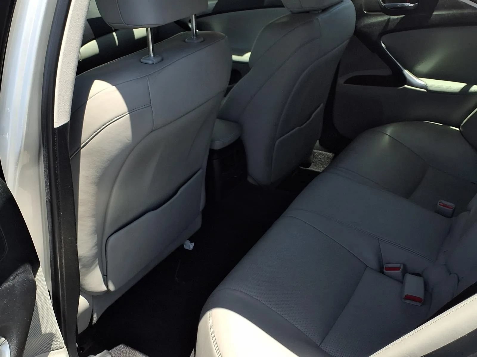 Used 2007 Lexus IS 350 RWD image 20