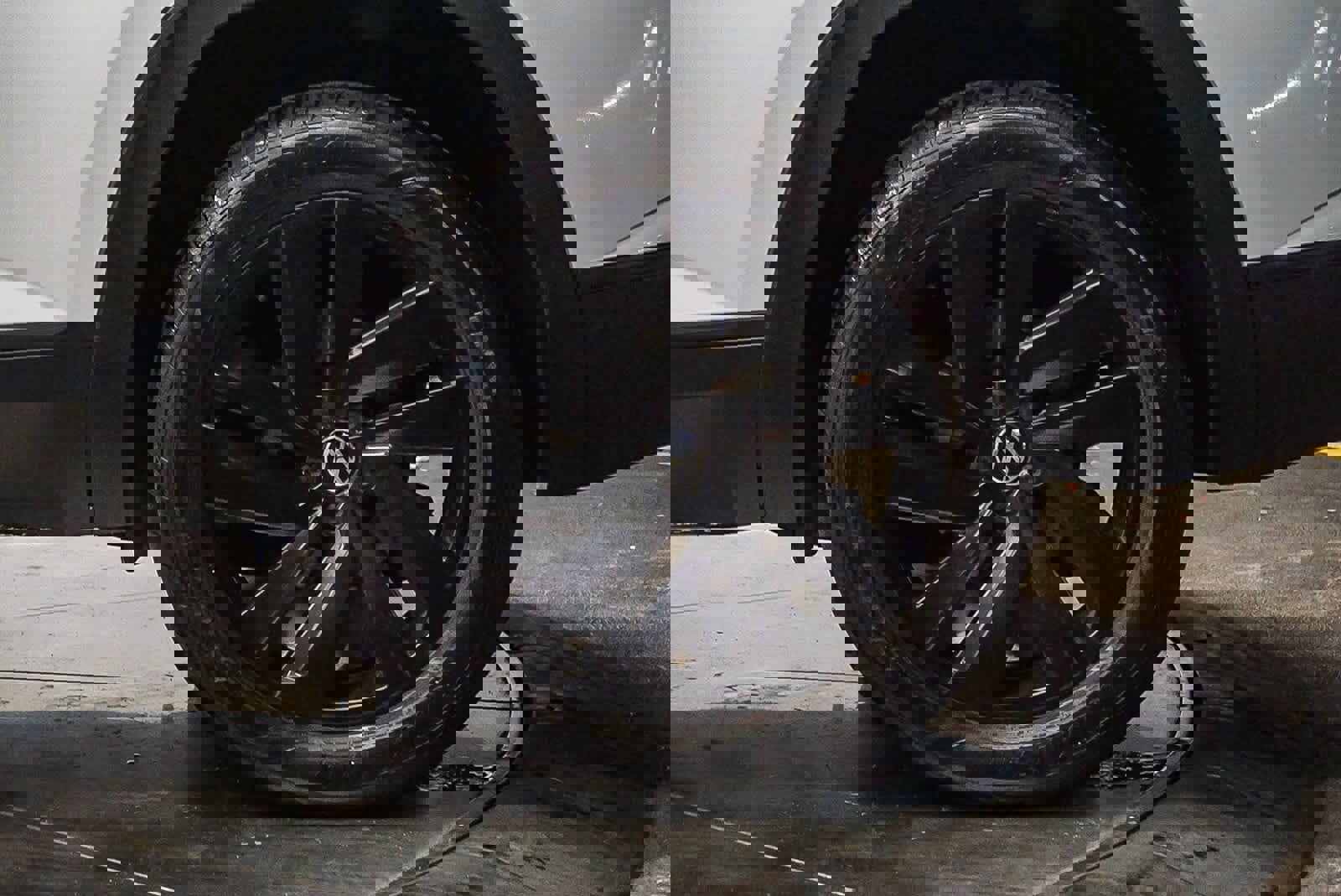 Used 2023 Volkswagen Atlas Cross Sport SE image 10