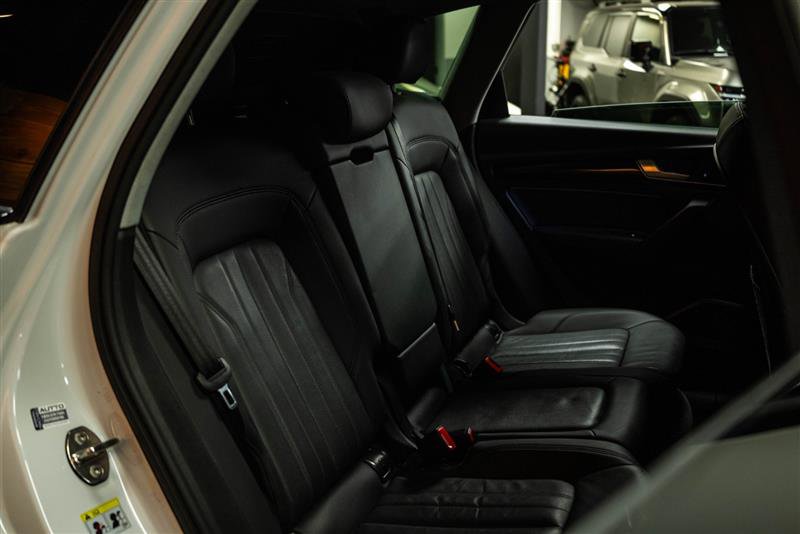 Used 2019 Audi Q5 2.0T Premium Plus w/ Premium Plus Package image 12
