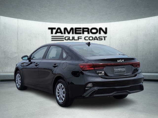 Used 2023 Kia Forte LX FWD image 3